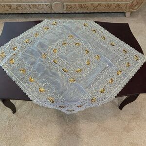 New Elegant Floral Embroidered Tablecloth